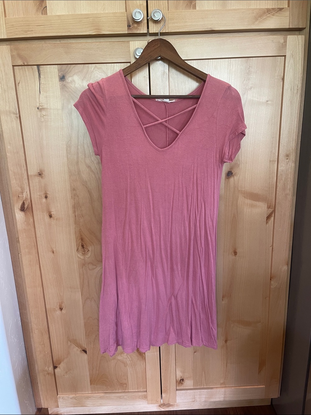 Rolla Coster Mauve-Pink Crisscross V-Neck Short Sleeve Tunic